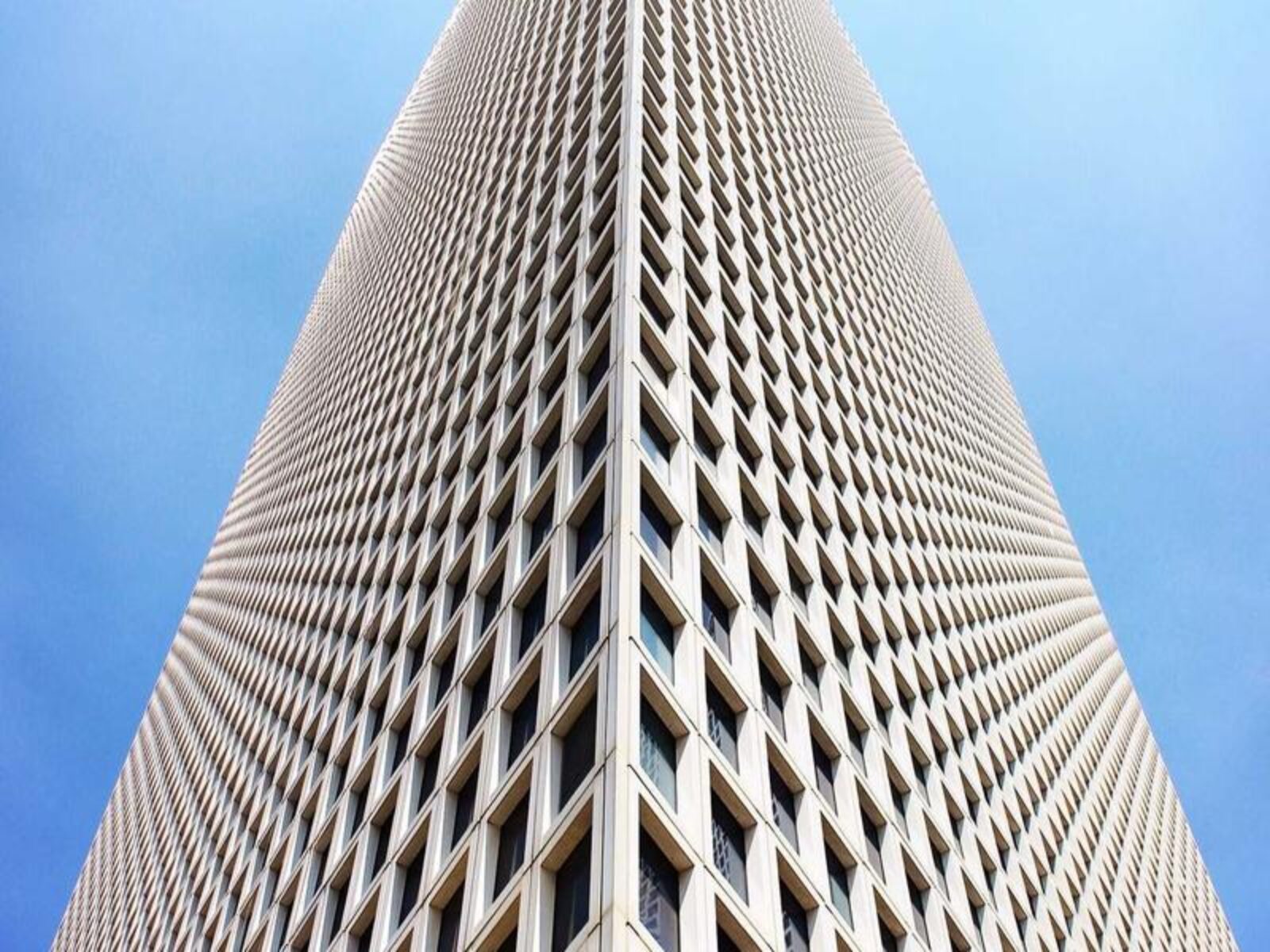 關鍵字策略全攻略：打造高排名網站的實戰方法